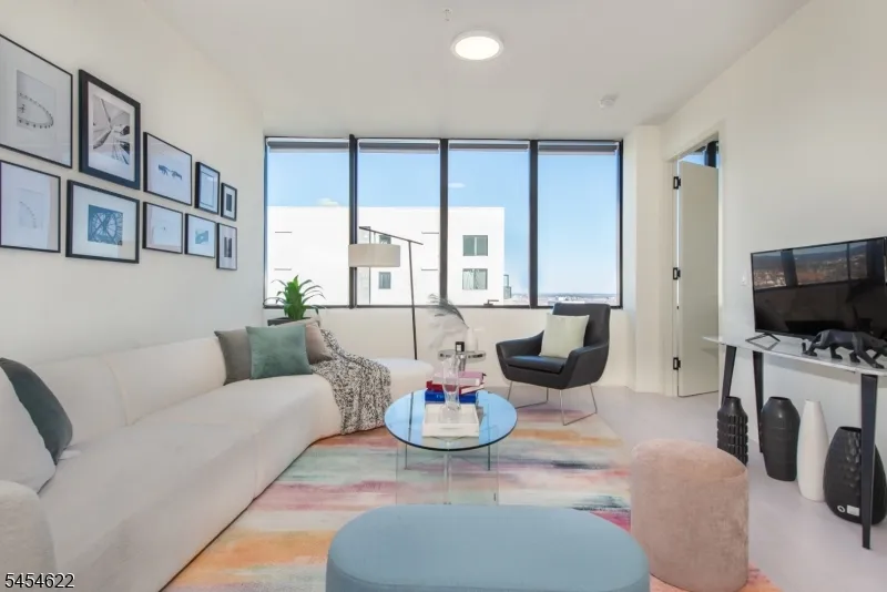 258 S Harrison St #208 Unit 208 East Orange City, NJ 07018