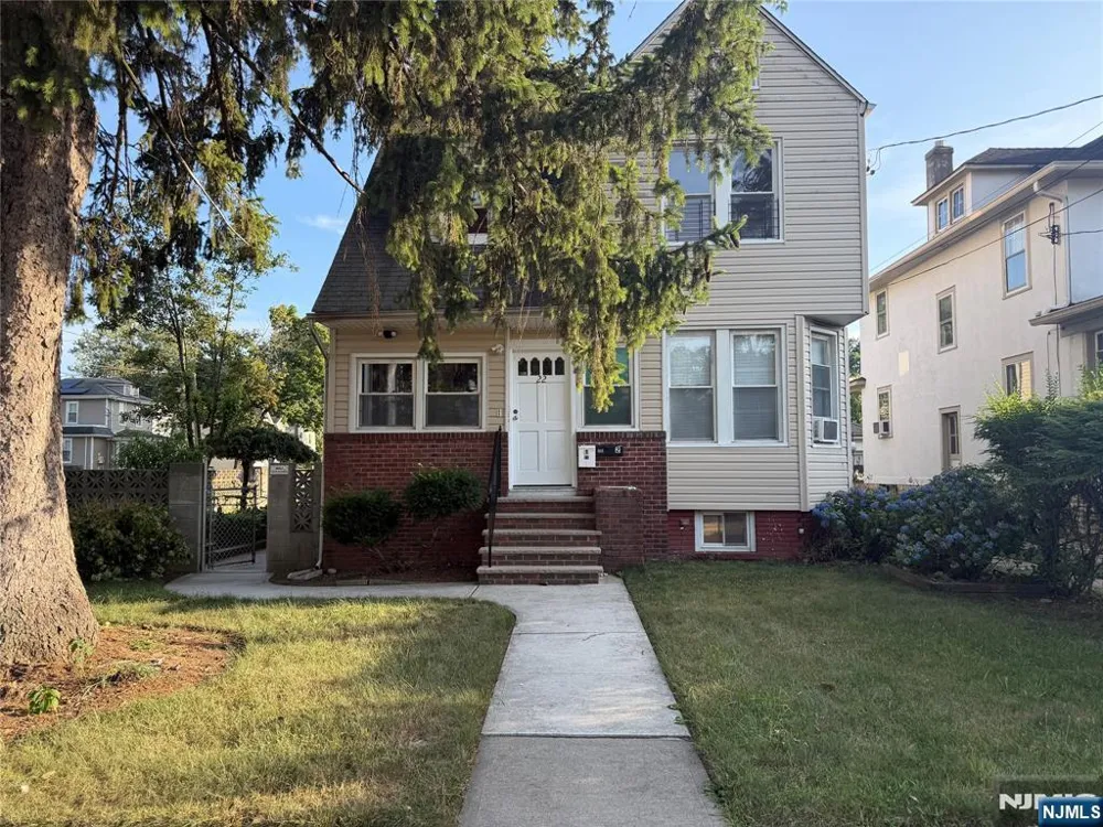 22 Forest Avenue Teaneck, NJ 07666