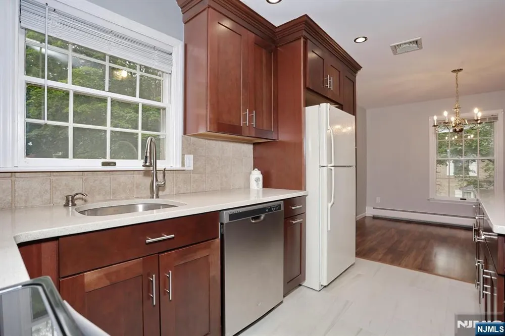 117 S Maple Avenue B Park Ridge, NJ 07656