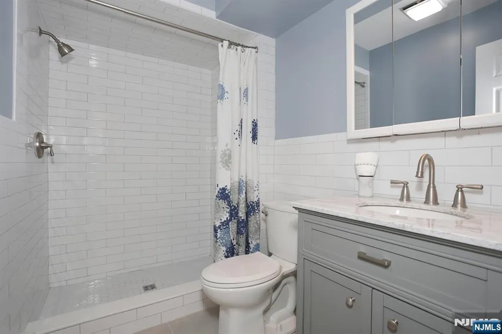 117 S Maple Avenue B Park Ridge, NJ 07656