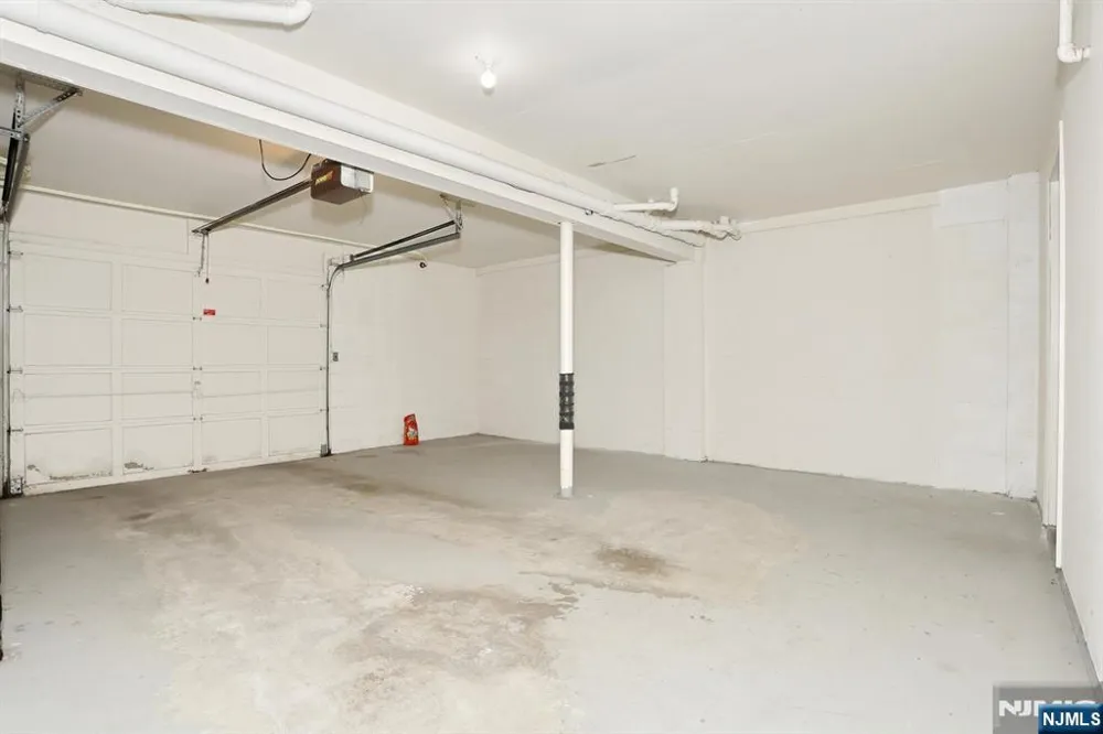 117 S Maple Avenue B Park Ridge, NJ 07656