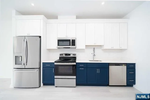 12-01 River Road 208 Fair Lawn, NJ 07410