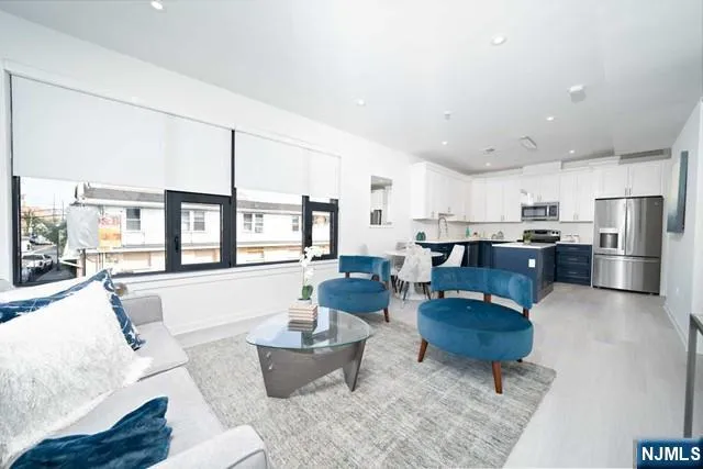 12-01 River Road 208 Fair Lawn, NJ 07410