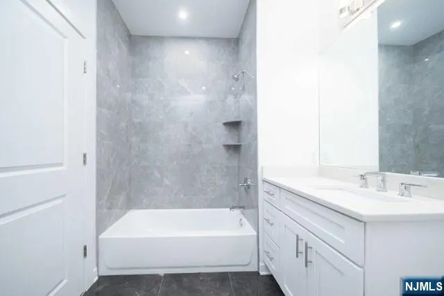 12-01 River Road 208 Fair Lawn, NJ 07410