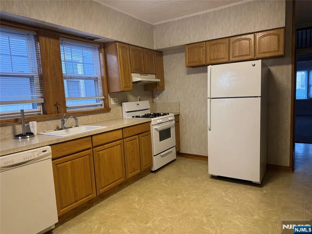 45 Morrissee Avenue Wallington, NJ 07057