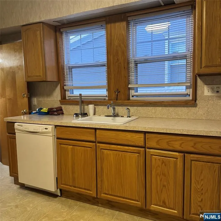 45 Morrissee Avenue Wallington, NJ 07057
