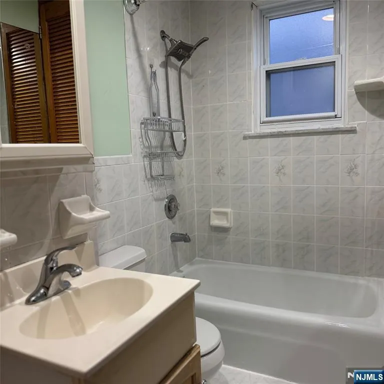 45 Morrissee Avenue Wallington, NJ 07057