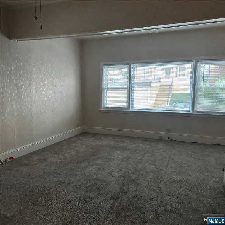 45 Morrissee Avenue Wallington, NJ 07057
