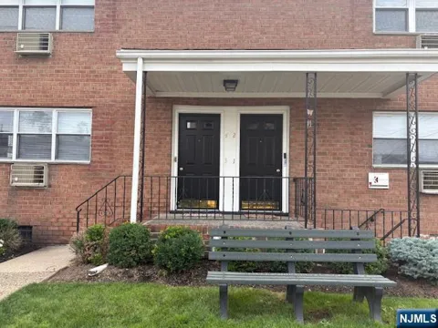 9 Victor Street 19