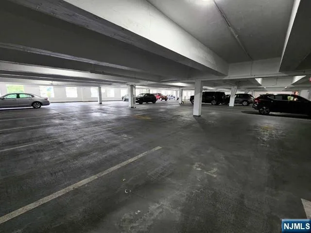 70 S Munn Avenue 905 East Orange, NJ 07018