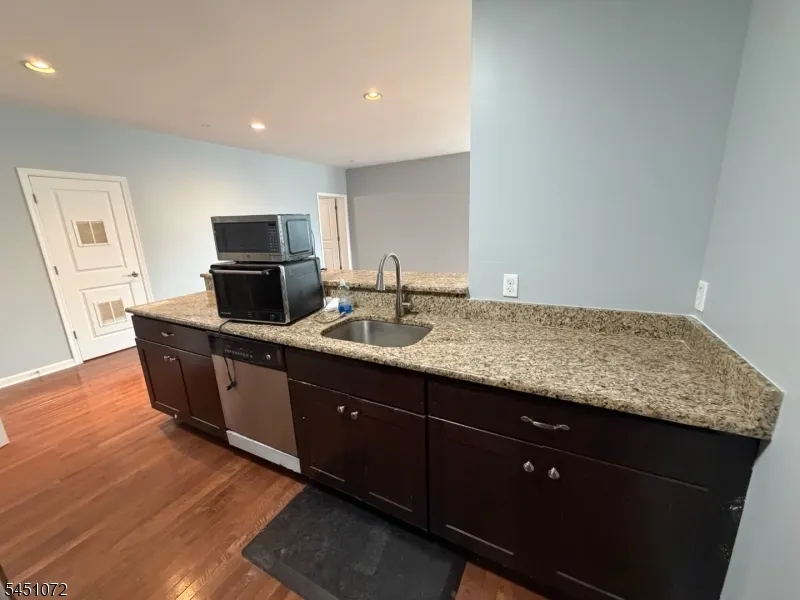 7 Myrtle St unit 2 Bloomfield, NJ 07003