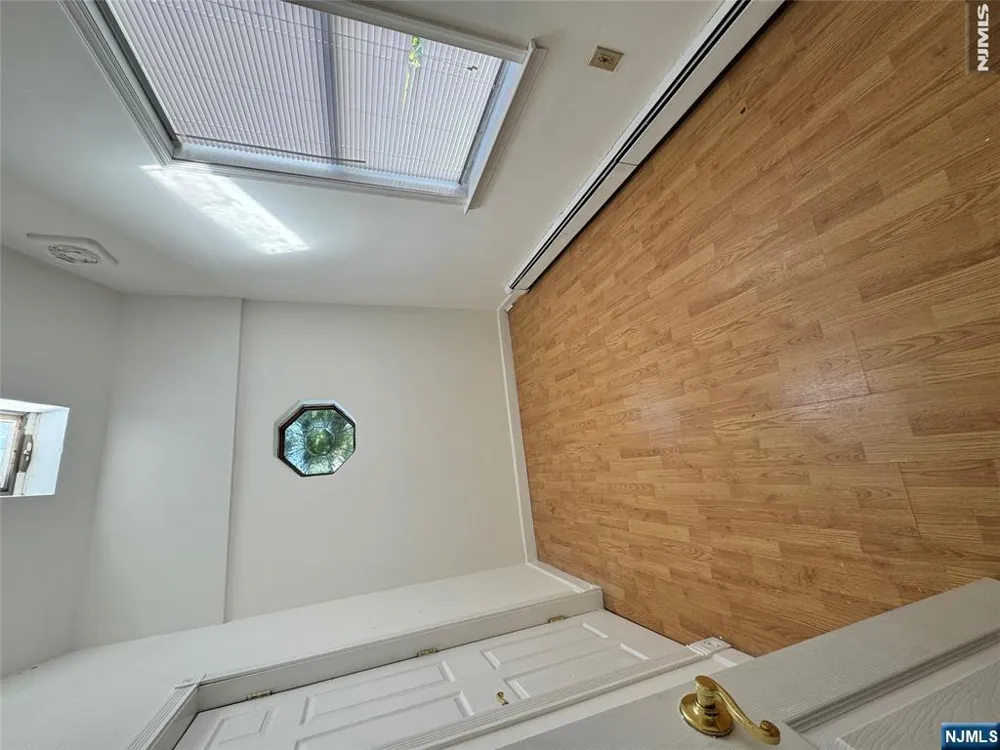 18 Union Avenue Bloomingdale, NJ 07403