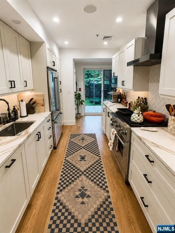 226 Park Avenue 1 Hoboken, NJ 07030