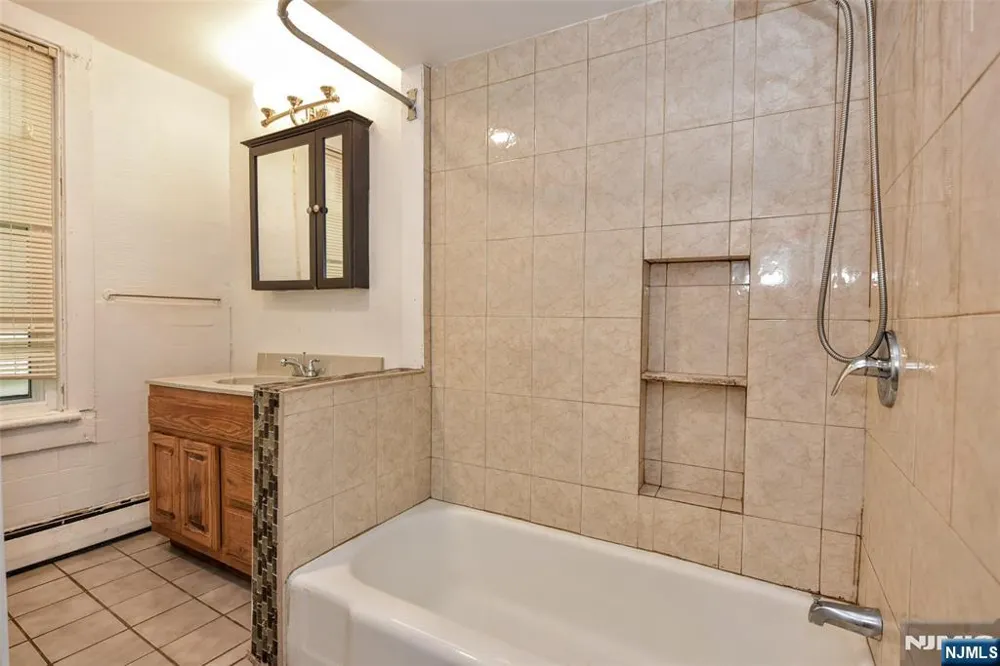 72 Newark Avenue 1 Paterson, NJ 07503
