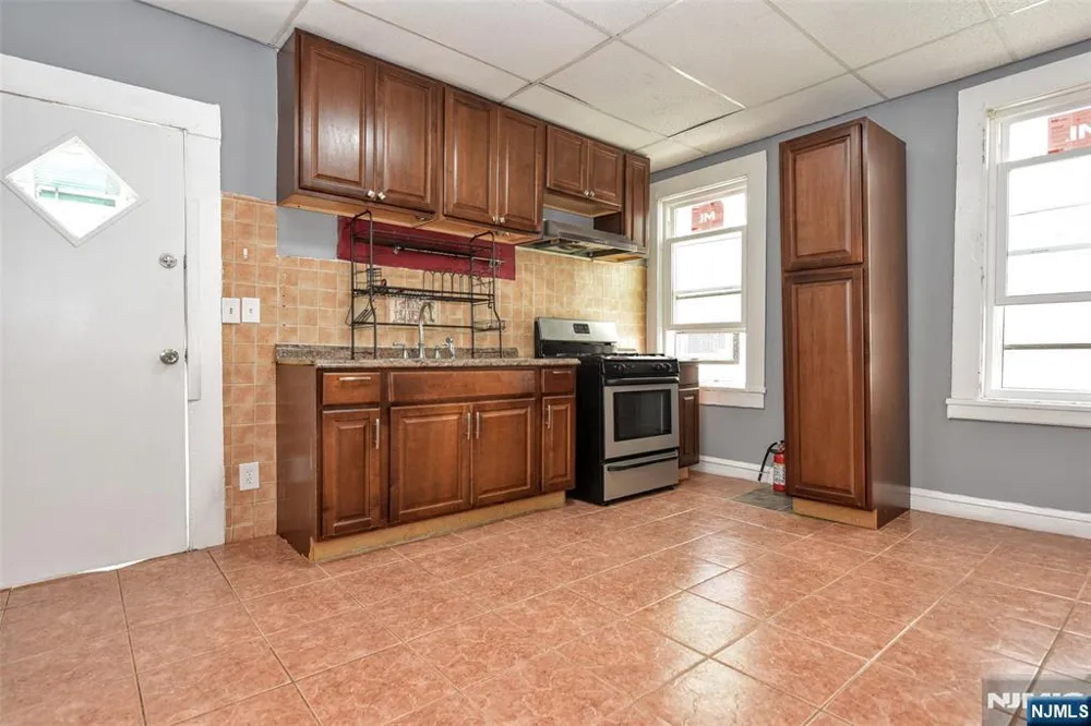 72 Newark Avenue 1 Paterson, NJ 07503