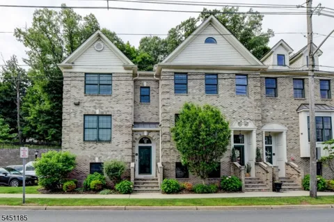 50 Bloomfield Ave #50 Unit 50