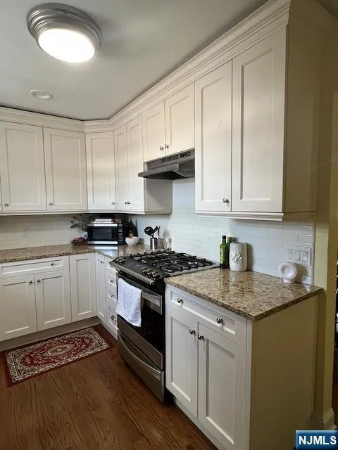 2-22 Virginia B Fair Lawn, NJ 07410