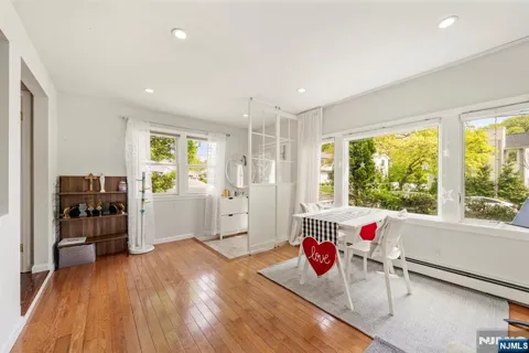 3 Burton Place