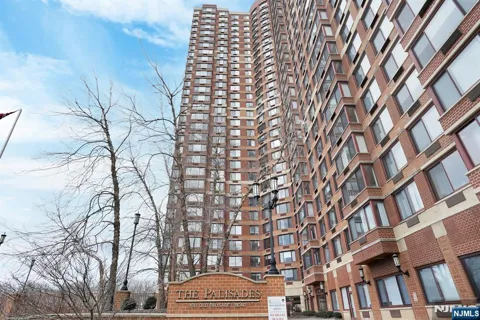 100 Old Palisade Road 3406