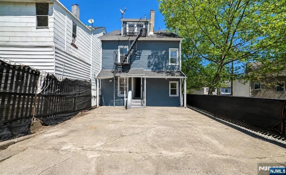 7 Belle Avenue 1 Paterson, NJ 07522