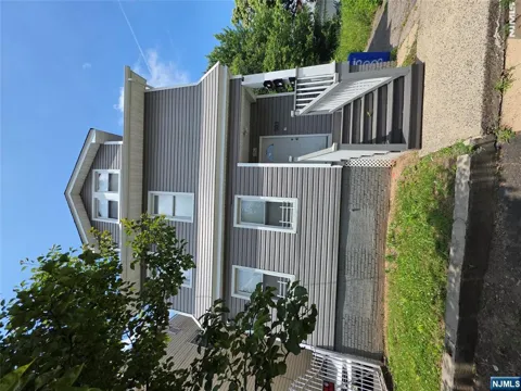 503 20th Street 2