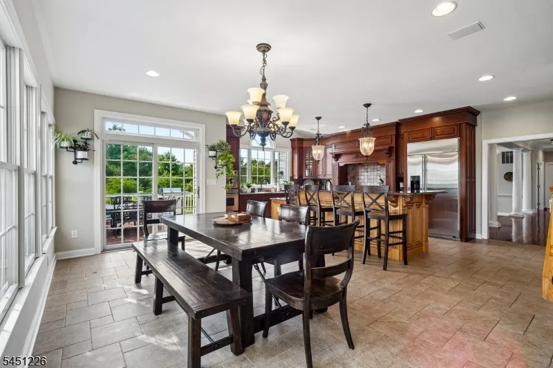 3 Balmoral Drive Alexandria, NJ 08867