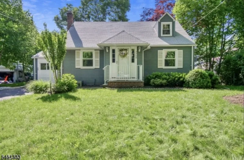 2208 Paff Pl Scotch Plains, NJ 07076