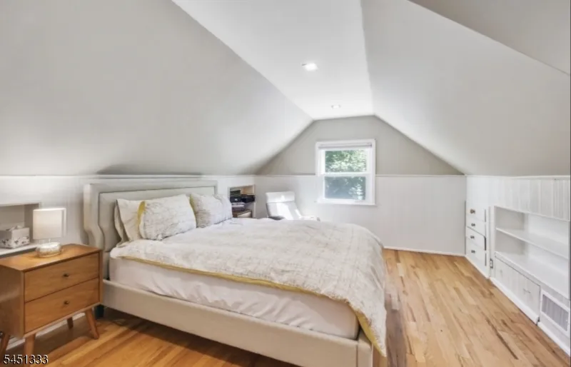 2208 Paff Pl Scotch Plains, NJ 07076