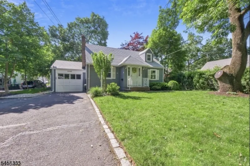 2208 Paff Pl Scotch Plains, NJ 07076