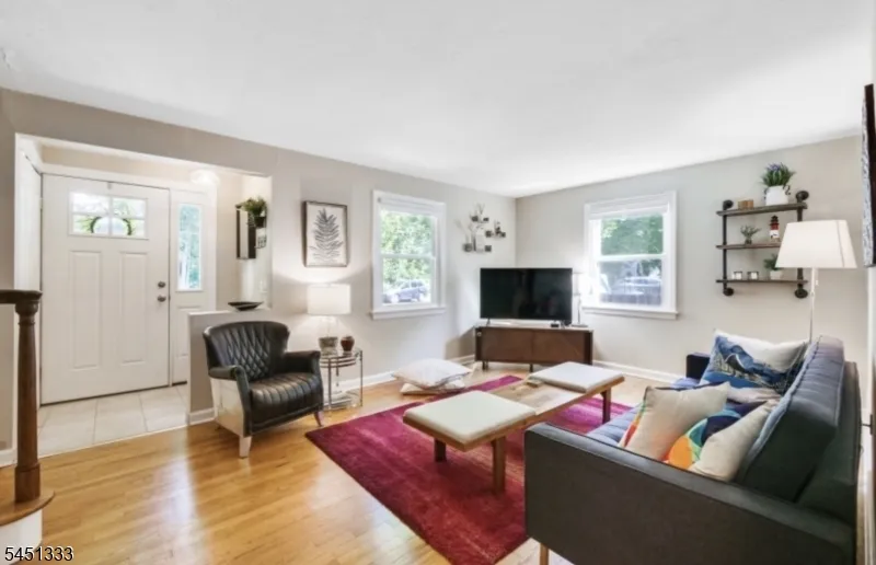 2208 Paff Pl Scotch Plains, NJ 07076