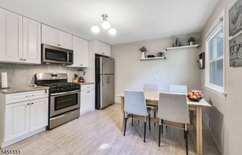 2208 Paff Pl Scotch Plains, NJ 07076