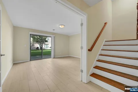 251 Berry Street 251