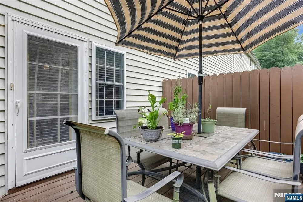 49 Rockcreek Terrace Riverdaleugh, NJ 07457