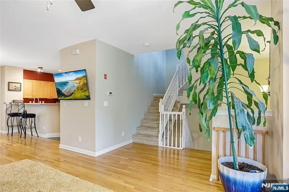 49 Rockcreek Terrace Riverdaleugh, NJ 07457