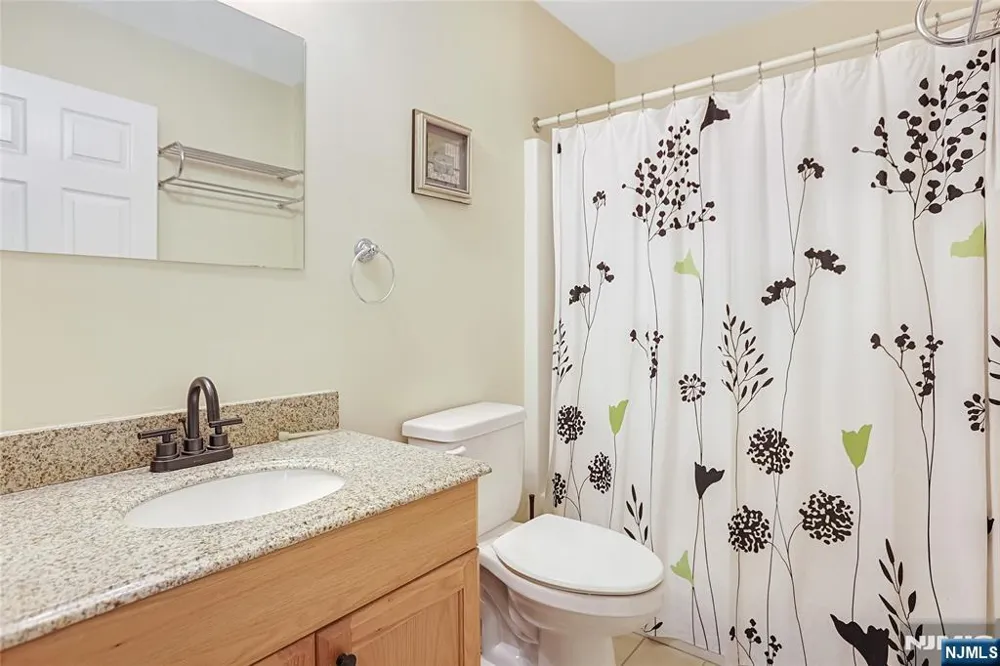 49 Rockcreek Terrace Riverdaleugh, NJ 07457