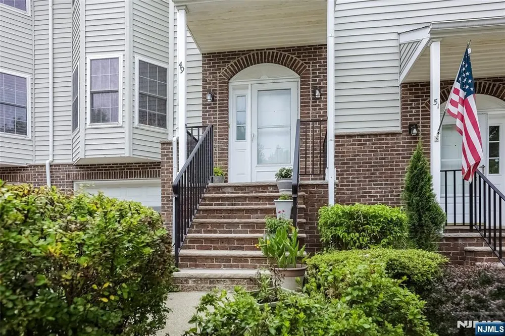 49 Rockcreek Terrace Riverdaleugh, NJ 07457