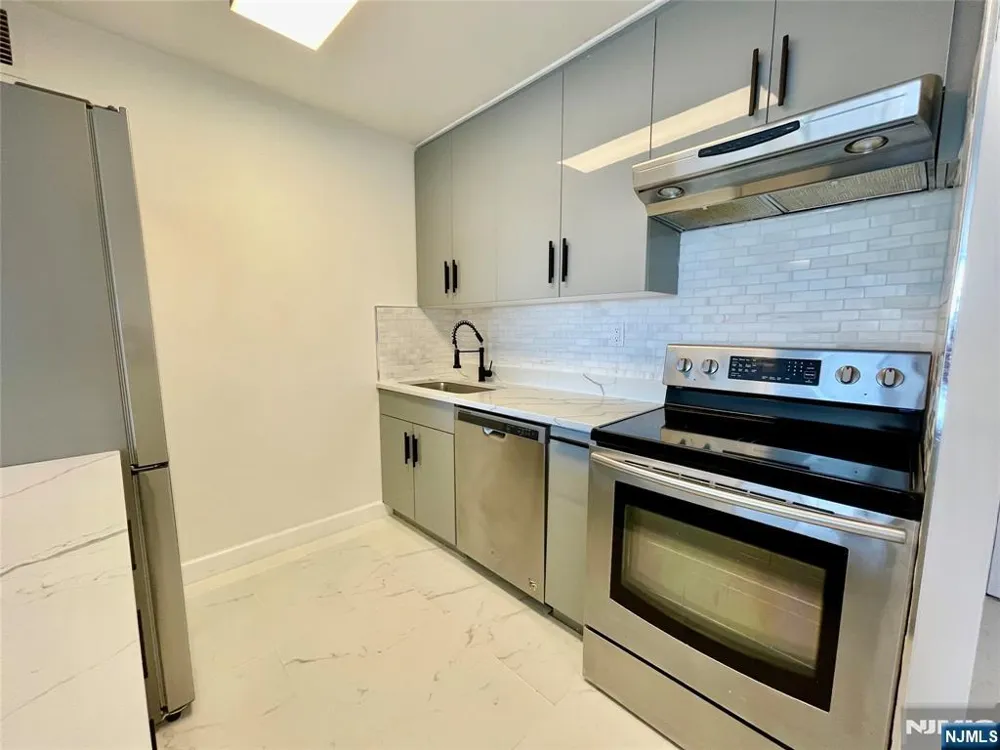 770 Anderson Avenue 9C Cliffside Park, NJ 07010