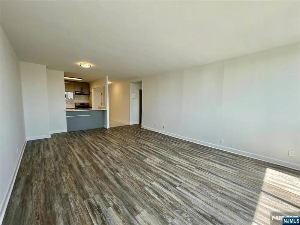 770 Anderson Avenue 9C Cliffside Park, NJ 07010
