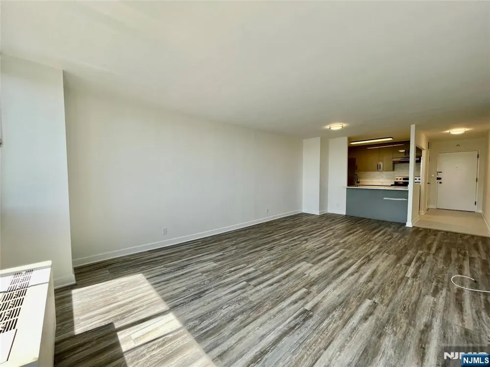 770 Anderson Avenue 9C Cliffside Park, NJ 07010