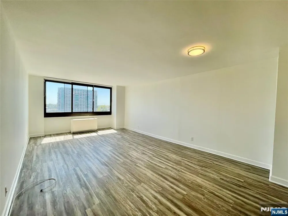 770 Anderson Avenue 9C Cliffside Park, NJ 07010