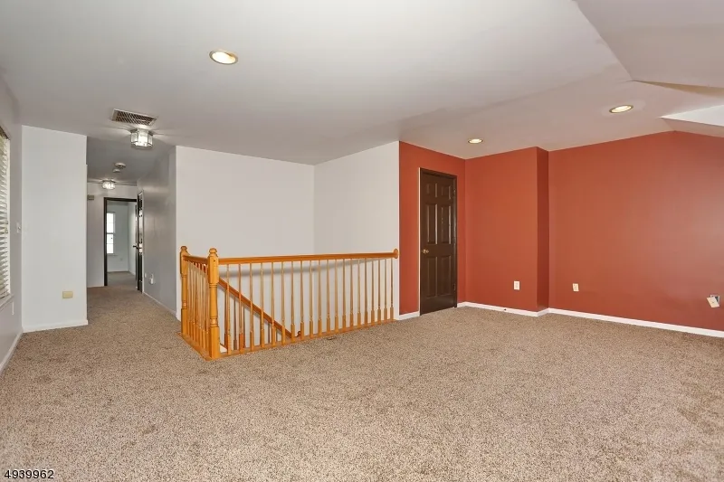 261 Riverwalk Way Clifton City, NJ 07014