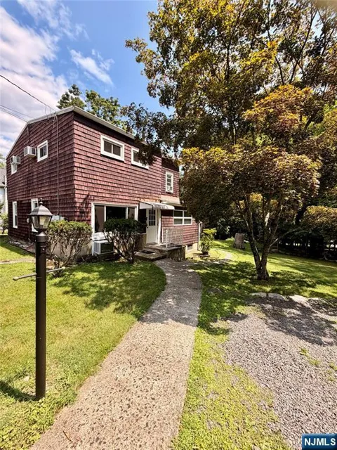 10 Kinderkamack Road 1