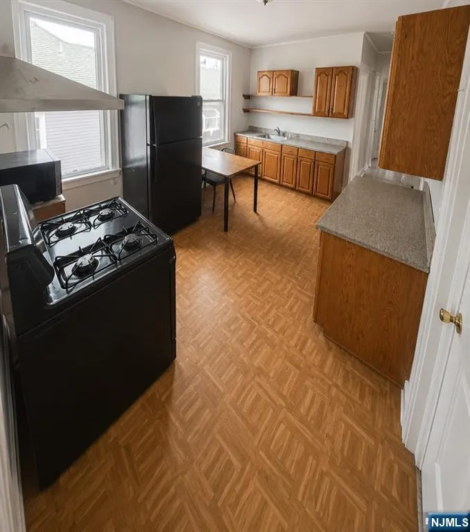 36 Palmer Street 2 Passaic, NJ 07055
