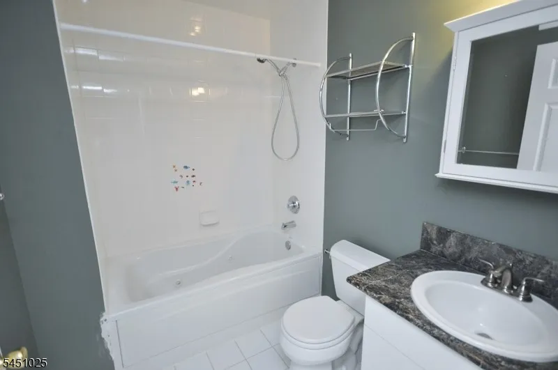 370 Summerhill Dr Parsippany-Troy Hills, NJ 07950