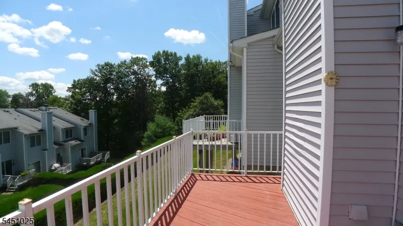 370 Summerhill Dr Parsippany-Troy Hills, NJ 07950
