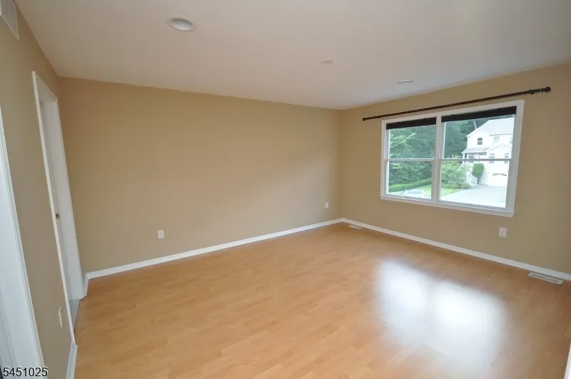 370 Summerhill Dr Parsippany-Troy Hills, NJ 07950