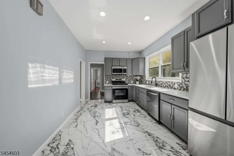 17 Boyden Pkwy #1 Unit 1 Maplewood, NJ 07040