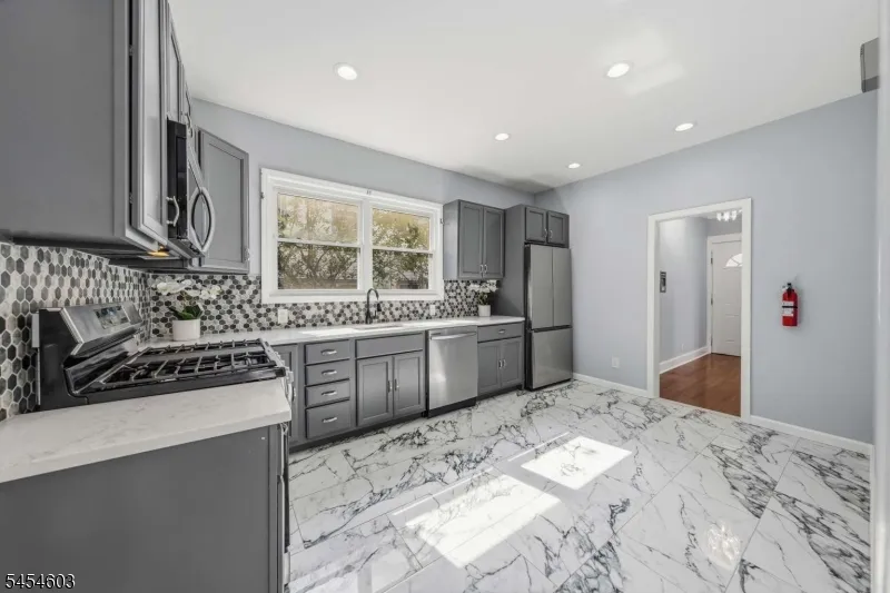 17 Boyden Pkwy #1 Unit 1 Maplewood, NJ 07040
