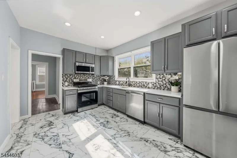 17 Boyden Pkwy #1 Unit 1 Maplewood, NJ 07040