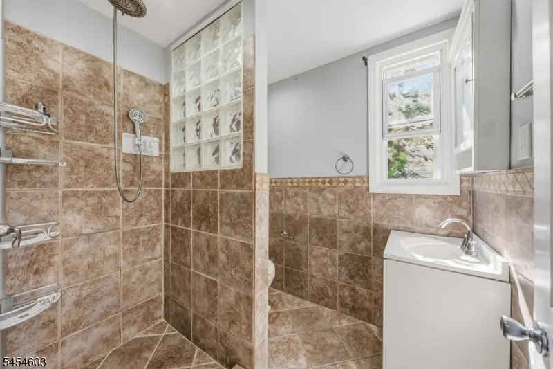 17 Boyden Pkwy #1 Unit 1 Maplewood, NJ 07040